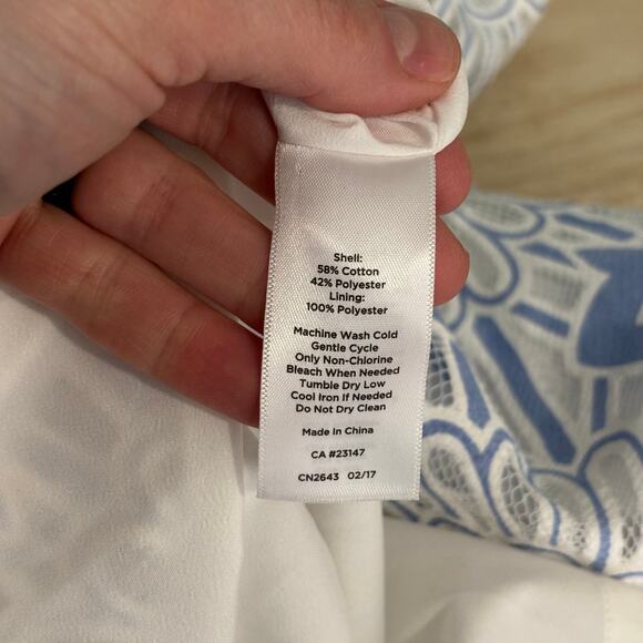 Talbots Dress 8P Cut Away Lace Floral White Shift Mod Periwinkle Church Easter - Picture 13 of 14